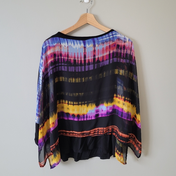 Chiffon print artistic overlay top - Picture 6 of 6